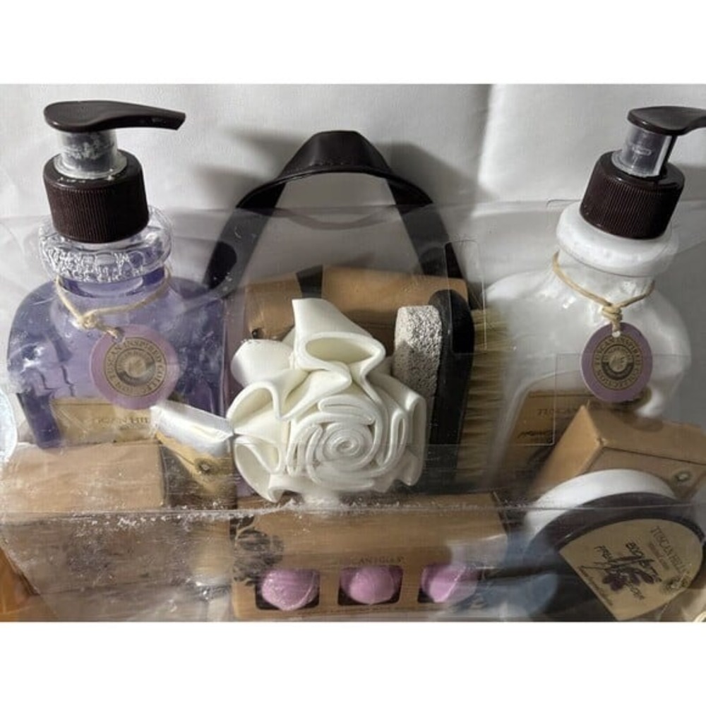 NIB TUSCAN HILLS 10PC BODY CARE SET FRENCH LAVENDER SPA GIFT BASKET‎ SET 47 Oz.